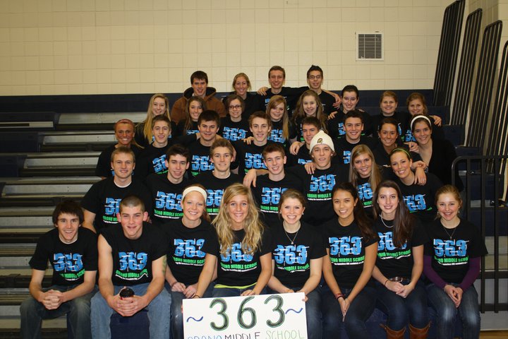 OHS seniors spend a day at OMS making sandwhiches to help benefit the homeless.