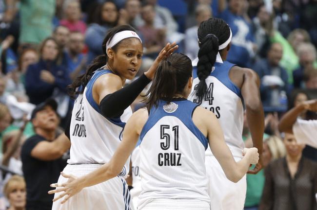 Minnesota+Lynx+forward+Maya+Moore+%2823%29+talks+with+Minnesota+Lynx+guard+Anna+Cruz+%2851%29+against+the+Indiana+Fever+in+the+second+half+of+Game+2+of+the+WNBA+basketball+finals%2C+Tuesday%2C+Oct.+6%2C+2015%2C+in+Minneapolis.