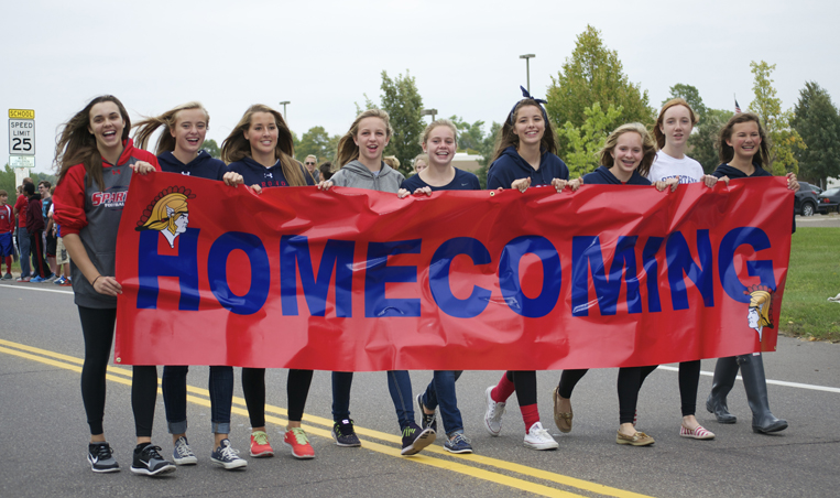 Orono+students+march+in+the+Homecoming+parade+on+Old+Crystal+Bay+Rd.
