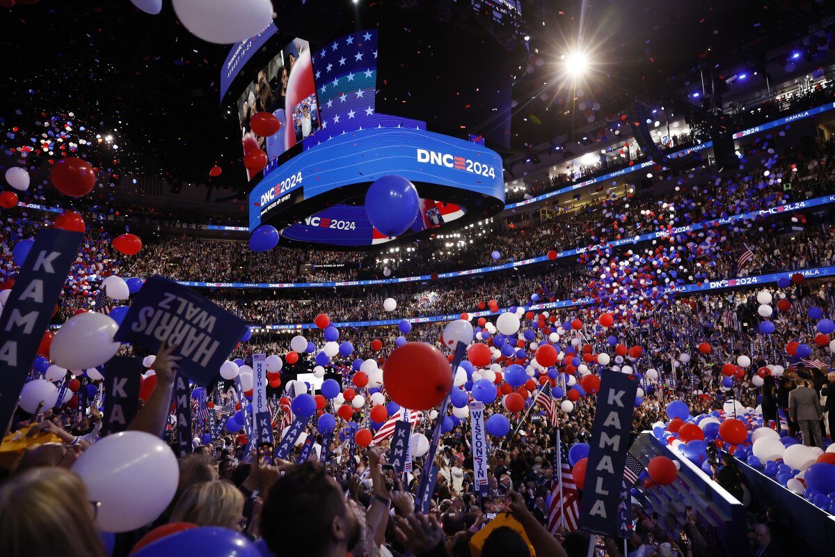 Balloons falling at the Democratic National Convention.