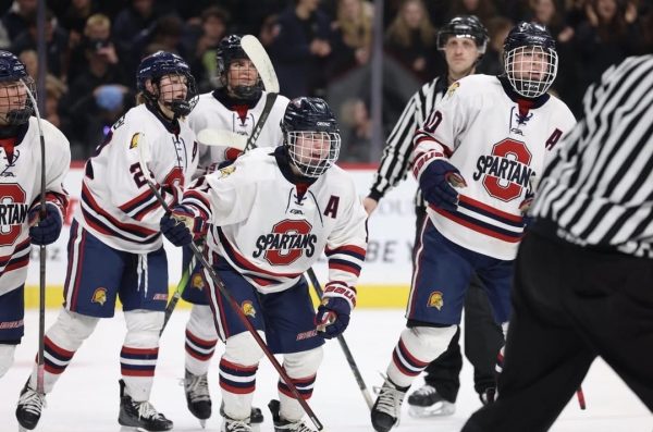 #2 Orono beat #7 Fergus Falls on Wednesday to advance to the girls hockey state semifinals on Friday.